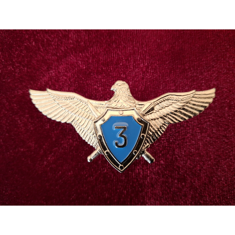 Нагрудний знак Класний фахівець льотного складу Військово-Повітряних сил 3 клас